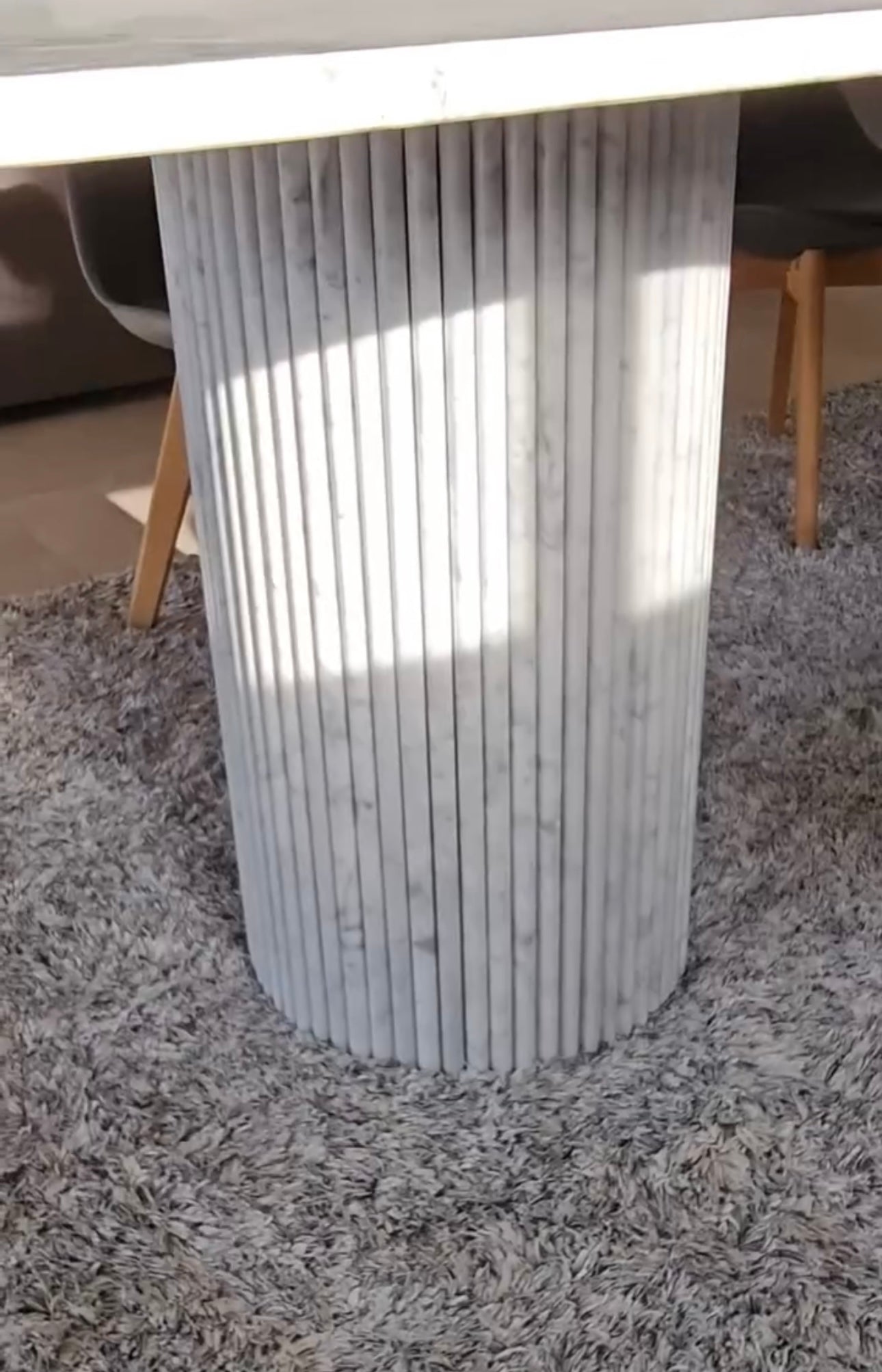 Table à manger ovale en marbre Calacatta